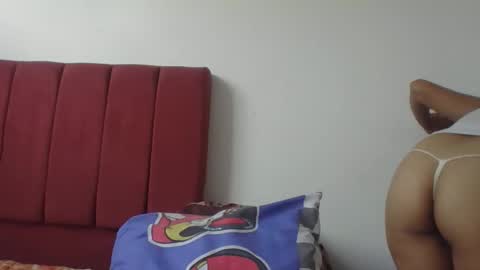 Snapshot of dulcekatty18 chatting on 09.21.25 dulcekatty18 online show from 09.21.25