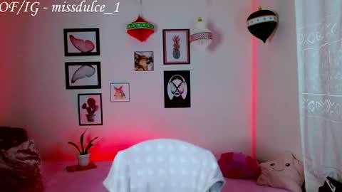 Snapshot of dulcemaria_alvarez22 chatting on 12.19.25 Dulce online show from 12.19.25