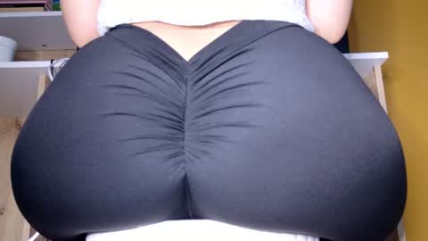 Snapshot of dulcepurnimaqos chatting on 06.16.26 Dulce Purnima online show from 06.16.26