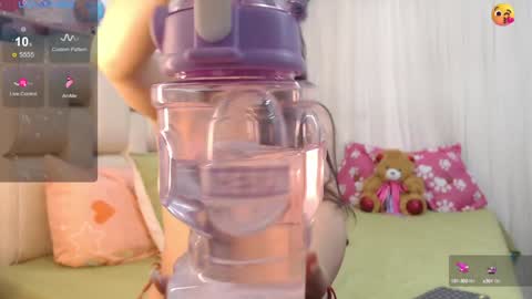 Snapshot of dulceroodman chatting on 12.18.24 ig stefy 2719 online show from 12.18.24