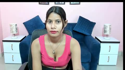Snapshot of dumble_doree chatting on 12.19.24 dumble_doree online show from 12.19.24