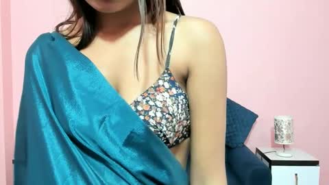 Snapshot of dumble_doree chatting on 02.28.25 dumble_doree online show from 02.28.25