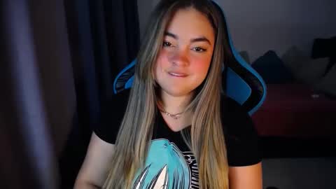 Snapshot of dumont_model chatting on 01.10.25 Nicole online show from 01.10.25