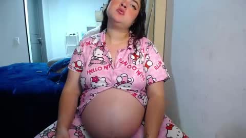 Snapshot of dumont_model chatting on 05.22.26 Nicole online show from 05.22.26