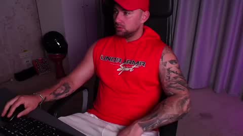 Snapshot of duncanstones chatting on 06.21.26 DuncanStone online show from 06.21.26