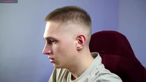 Dustyn online show from 03.08.25