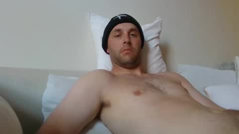 Snapshot of dustyroy09 chatting on 12.18.24 dustyroy09 online show from 12.18.24