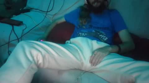 Snapshot of dv3nd3 chatting on 09.29.25 dv3nd3 online show from 09.29.25