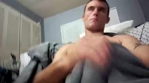 Snapshot of dvsshoes12 chatting on 11.01.25 dvsshoes12 online show from 11.01.25