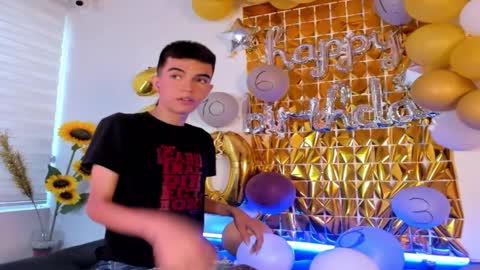 Snapshot of dylan_2005 chatting on 09.26.25 Dylan online show from 09.26.25