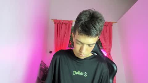 Snapshot of dylan_2005 chatting on 10.11.25 Dylan online show from 10.11.25