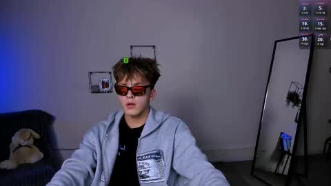 dylan_bold online show from 09.15.25