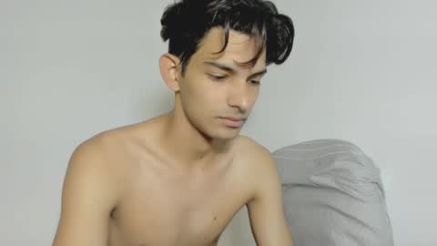 Snapshot of dylan_hoot chatting on 10.07.25 Dylan online show from 10.07.25