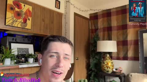 Dylan Daniel 7.8 online show from 01.02.25