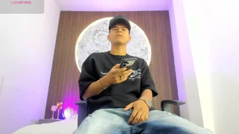 dylanroyce_ online show from 04.20.26