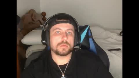 dylboi47 online show from 10.17.25