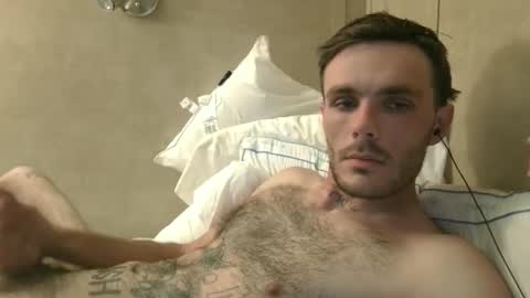 Snapshot of dylp400 chatting on 01.05.25 dylp400 online show from 01.05.25