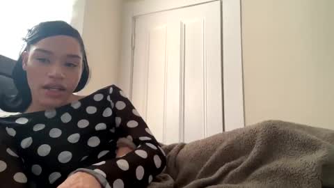 Snapshot of dynasty313 chatting on 02.17.25 Dynasty online show from 02.17.25