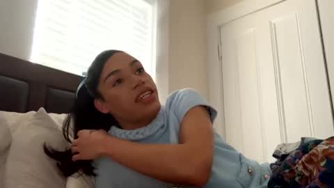 Snapshot of dynasty313 chatting on 03.01.25 Dynasty online show from 03.01.25