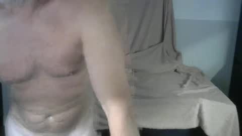 Snapshot of dysonfury chatting on 06.03.26 dysonfury online show from 06.03.26