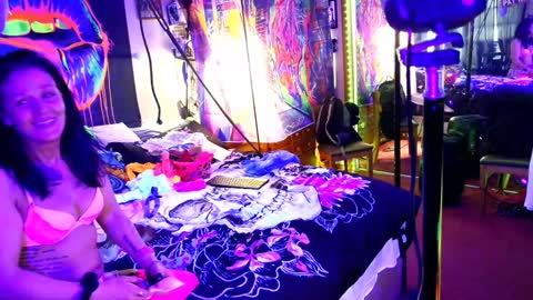 Kryztal Klear Jaxx online show from 01.06.25