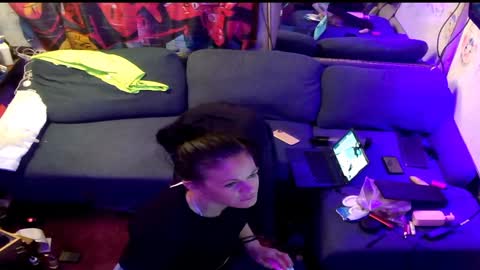 Kryztal Klear Jaxx online show from 01.11.25