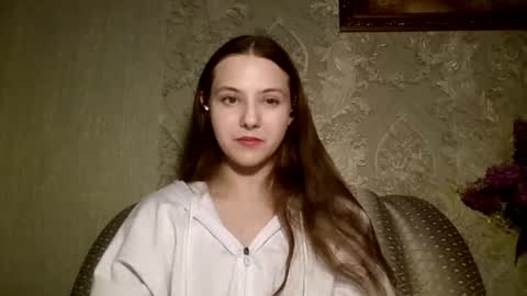 Yuni online show from 04.20.26