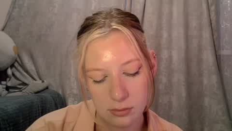 Lily online show from 06.21.26