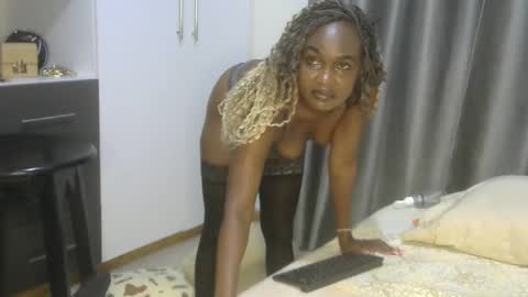 east_queen online show from 01.09.25