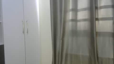 east_queen online show from 01.18.25