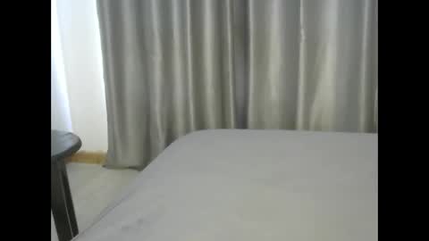 east_queen online show from 02.01.25