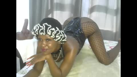 east_queen online show from 02.23.25