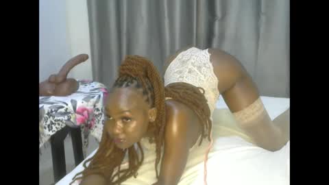 east_queen online show from 02.27.25