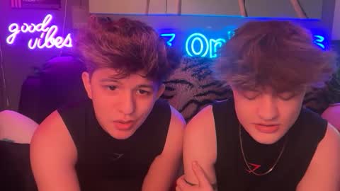 Snapshot of eastinwestin chatting on 02.28.26 eastinwestin online show from 02.28.26