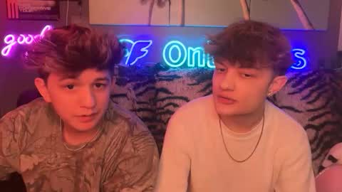 Snapshot of eastinwestin chatting on 03.03.26 eastinwestin online show from 03.03.26