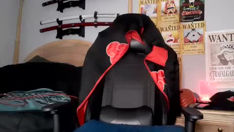 Snapshot of easybreezy20 chatting on 12.11.24 TWITTER INSTAGRAM easybreezy20 ONLINE 1230 AM TO 7AM online show from 12.11.24