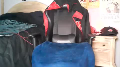 Snapshot of easybreezy20 chatting on 01.20.25 TWITTER INSTAGRAM easybreezy20 ONLINE 1230 AM TO 7AM online show from 01.20.25