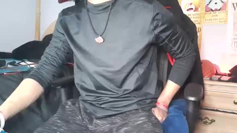 Snapshot of easybreezy20 chatting on 01.27.25 TWITTER INSTAGRAM easybreezy20 ONLINE 1230 AM TO 7AM online show from 01.27.25