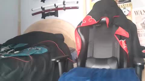 Snapshot of easybreezy20 chatting on 02.08.25 TWITTER INSTAGRAM easybreezy20 ONLINE 1230 AM TO 7AM online show from 02.08.25