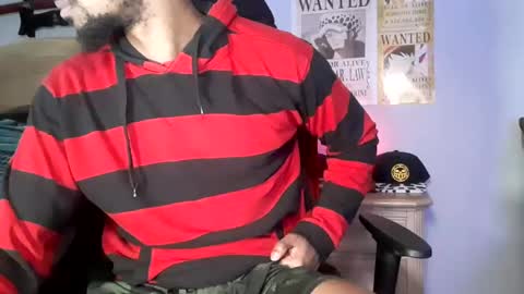 Snapshot of easybreezy20 chatting on 10.13.25 TWITTER INSTAGRAM easybreezy20 ONLINE 1230 AM TO 7AM online show from 10.13.25