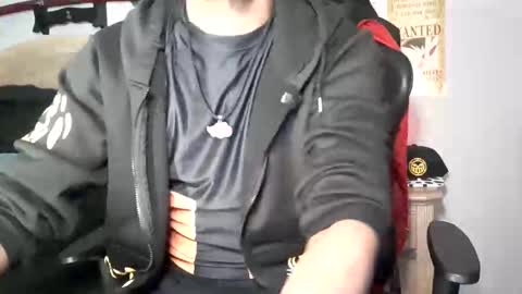 Snapshot of easybreezy20 chatting on 11.01.25 TWITTER INSTAGRAM easybreezy20 ONLINE 1230 AM TO 7AM online show from 11.01.25