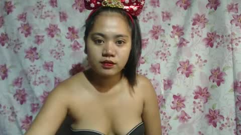 eatallucanpussypinay online show from 12.18.24
