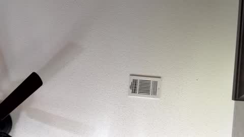 Snapshot of eatfresh1983 chatting on 10.12.25 eatfresh1983 online show from 10.12.25