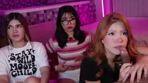 Snapshot of eazinityhouse chatting on 07.16.26 online show from 07.16.26