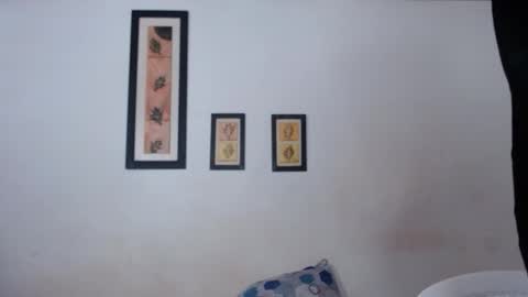 Laraand Drake online show from 12.03.25