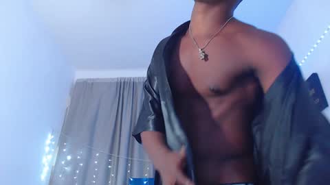 Chris Palaz  online show from 12.12.24