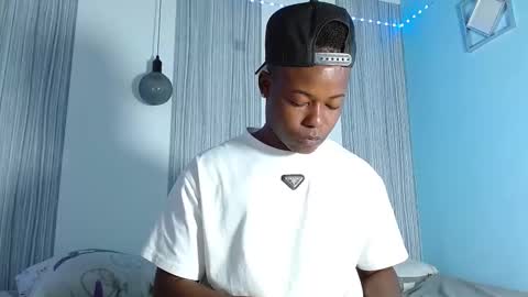 Chris Palaz  online show from 11.28.25