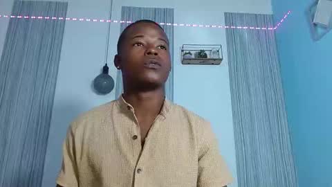 Chris Palaz  online show from 12.15.25