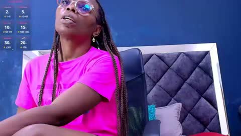 Snapshot of ebony__jheim chatting on 07.17.26 jheim online show from 07.17.26