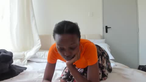Snapshot of ebony_africa chatting on 06.01.26 ebony_africa online show from 06.01.26